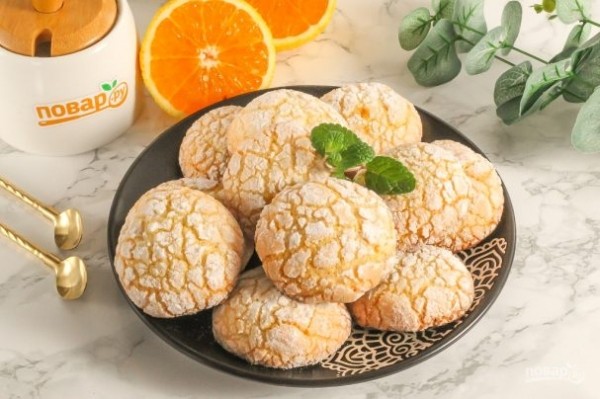 Апельсиновое печенье с трещинками