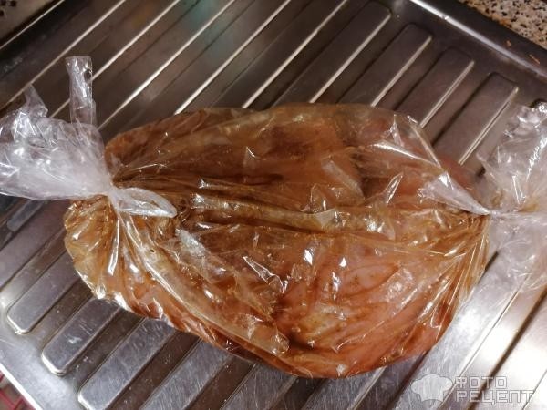 Рецепт: Филе индейки в медово-горчичном маринаде - Приготовленное в пакете для запекания