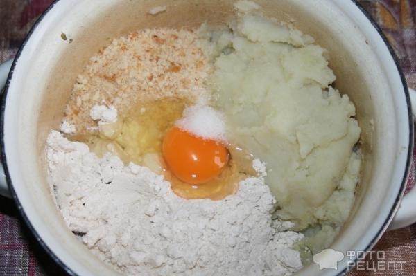 Рецепт: Картофельные ньокки - В сливочном соусе с беконом