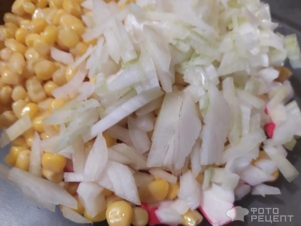 Рецепт: Крабовый салат по-новому - с кериешками
