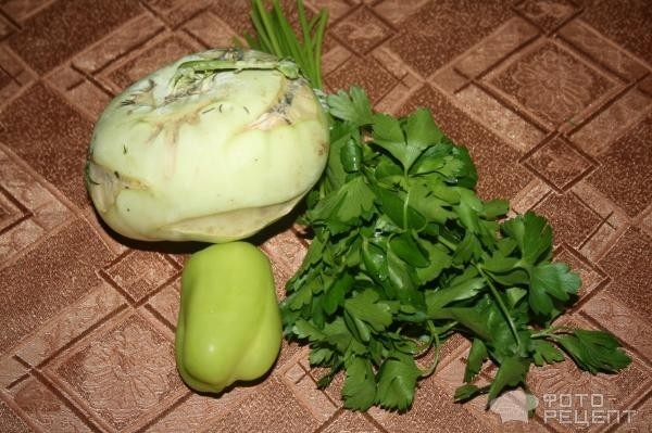 Рецепт: Салат с капустой кольраби - Свежий и сочный