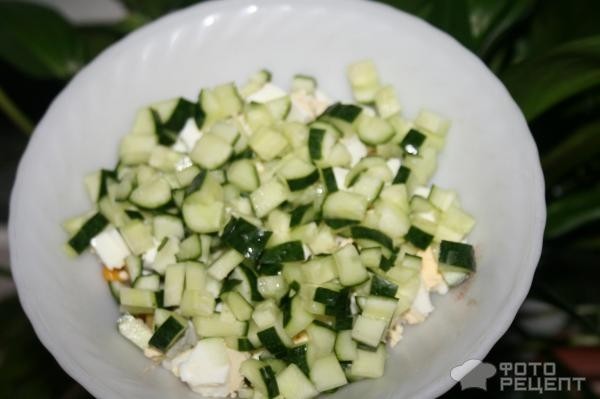 Рецепт: Сытный салат из фасоли - очень быстрый в приготовлении