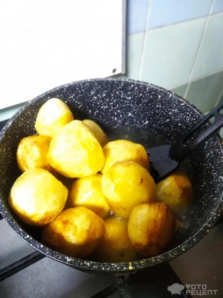 Рецепт: Картошка по-корейски - С кунжутом и хрустящей корочкой