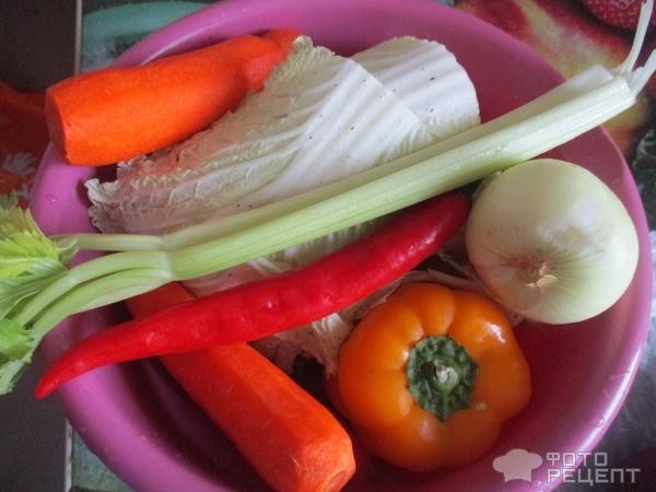 Рецепт: Салат "Щетка" - из сырых овощей