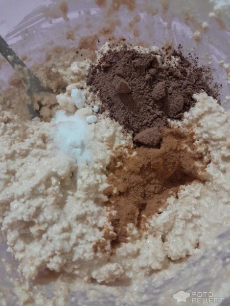 Рецепт: Оладьи шоколадные - С творогом и сгущёнкой, лучшее лакомство для сладкоежек!