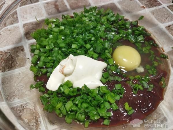 Рецепт: Печеночные котлеты - печеночные растрепки с зеленым луком