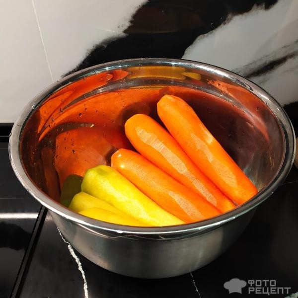 Рецепт: Перец маринованный, с морковью - вкусно и полезно, к столу, перец болгарский, морковь, по-домашнему...