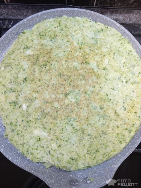 Рецепт: Пицца диетическая - С капустой брокколи