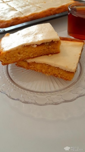 Рецепт: Пирог с творогом - Быстрый домашний пирог без раскатки теста с яблочно-апельсиновым вареньем и творогом.
