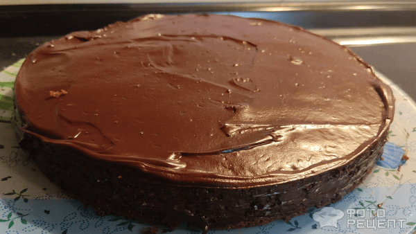Рецепт: Постный шоколадный пирог - Безумно вкусный шоколадный торт / пирог с шоколадной глазурью!