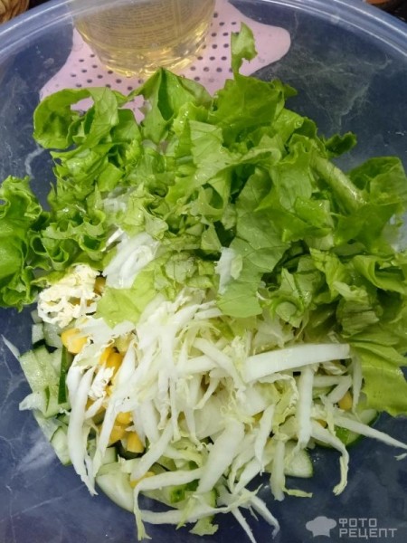 Рецепт: Салат с полосатым тунцом - С салатом Айсберг и пекинской капустой