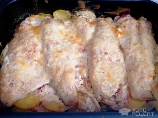 Рецепт: Судак запеченный с картофелем и овощами - под сырной орочкой