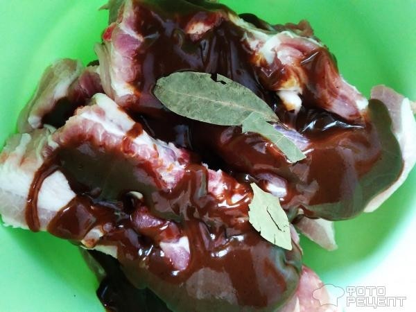 Рецепт: Свиные ребра с овощами - В духовке:сочные и очень вкусные, предварительно маринованные