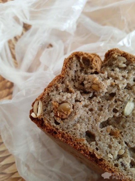 Рецепт: Хлеб из амарантовой муки - В духовке, безглютеновый хлеб