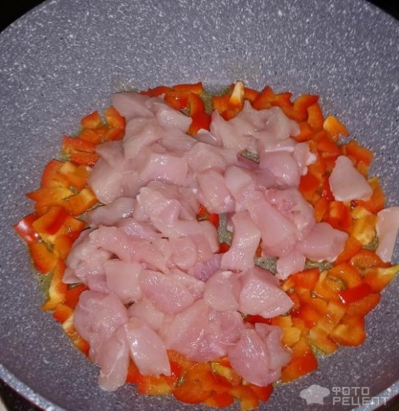 Рецепт: Куриная грудка в сливочном соусе - ... нежная и вкусная ...