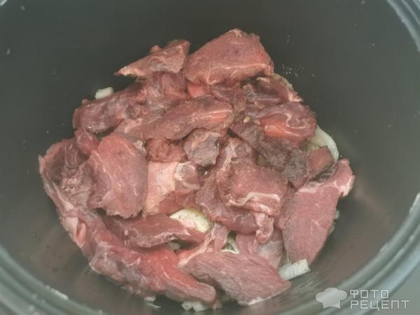 Рецепт: Мясо зюбра томленое в мультиварке - В мультиварке.
