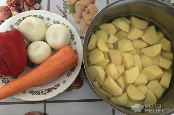 Рецепт: Нудли - С курицей и картошкой, тесто для нудли на воде.