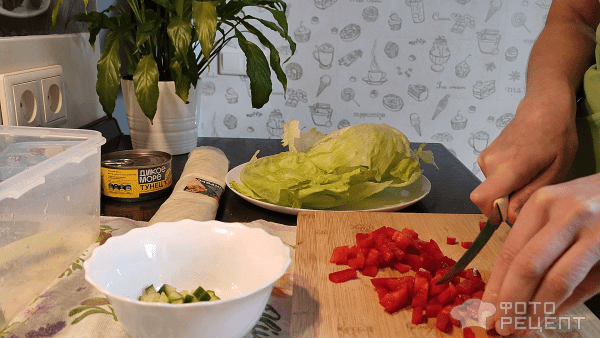 Рецепт: ПП шаурма - с овощами, тунцом и творожным сыром