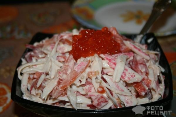Рецепт: Салат "Красное море" - Эффектный салат, простой в исполении