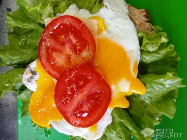Рецепт: Сендвичи - На завтрак с беконом и яйцом