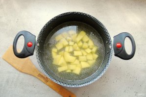 Суп с фрикадельками и стручковой фасолью