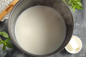 Пшенная каша на молоке в мультиварке "Редмонд"