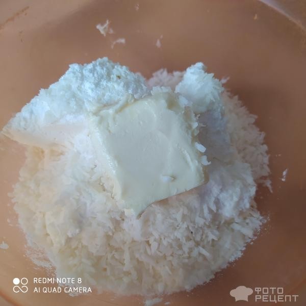 Рецепт: Глазированные сырки с кокосом - Домашние