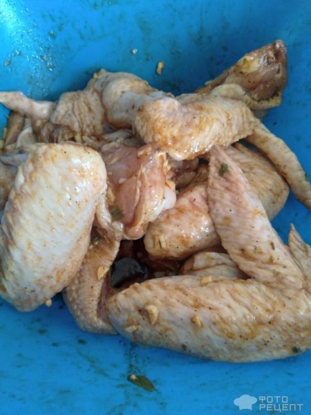 Рецепт: Крылышки куриные острые запеченные к пиву - в духовке