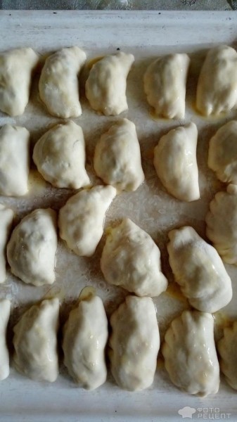 Рецепт: Пирожки из дрожжевого теста с разными начинками - С грибами и картошкой.