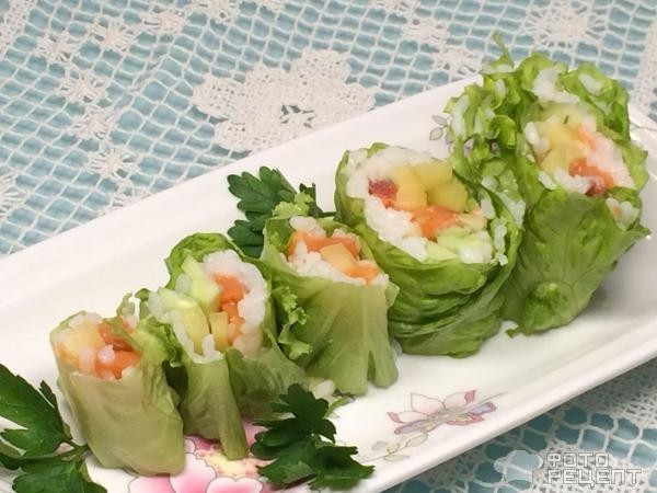 Рецепт: Роллы дачные - в салатном листе