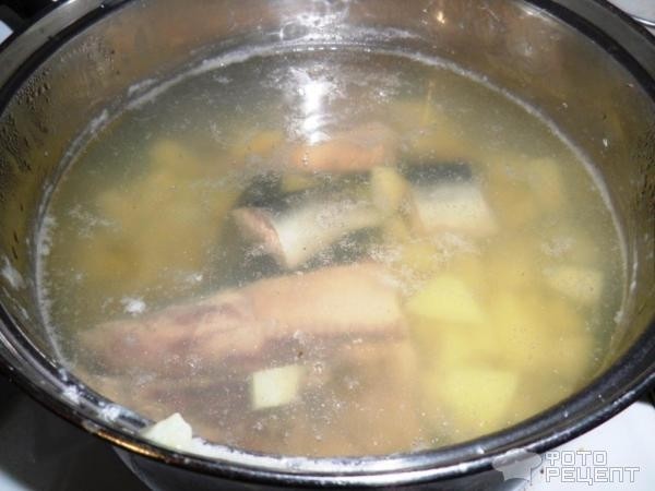 Рецепт: Рыбный суп из горбуши с манной крупой - из голов и хвостов