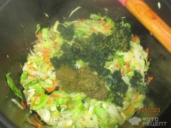 Рецепт: Заливной пирог - с капустой и шпинатом
