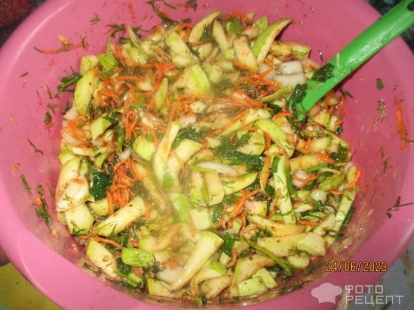 Рецепт: Кабачки с морковью по-корейски - остренькая пикантная закуска