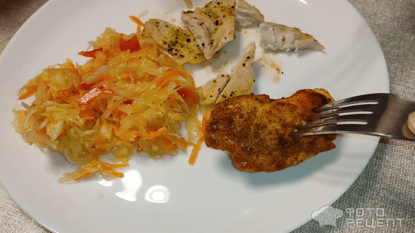 Рецепт: Куринное филе в пергаменте - Сочная курочка на сухой сковороде!