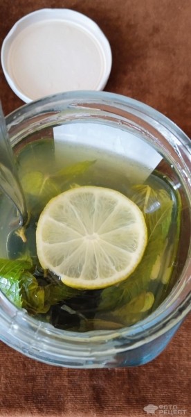 Рецепт: Настойка мятная "Мохито" - с лимоном и лаймом