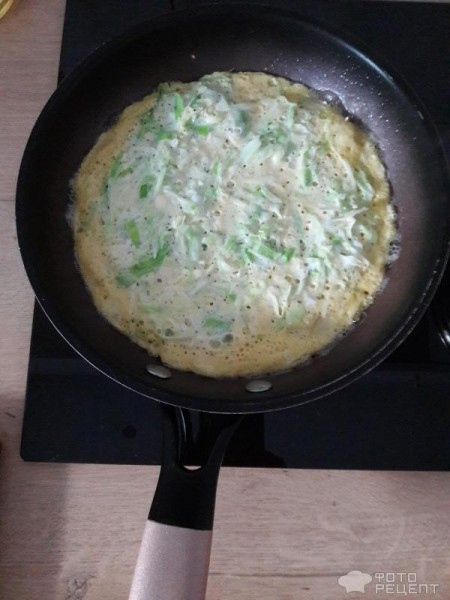 Рецепт: Зеленый омлет - с капустой.