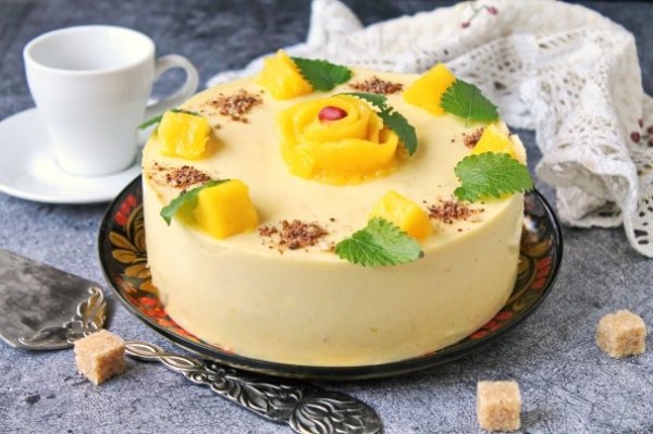 Торт с муссом из манго