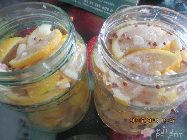 Рецепт: Квашеные лимоны - с чесноком