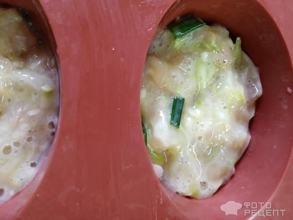 Рецепт: Закусочные маффины - С кабачком и куриным филе