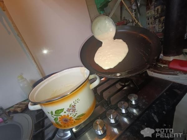 Рецепт: Слоеный пирог с грибами, луком, курицей, рисом - В духовке