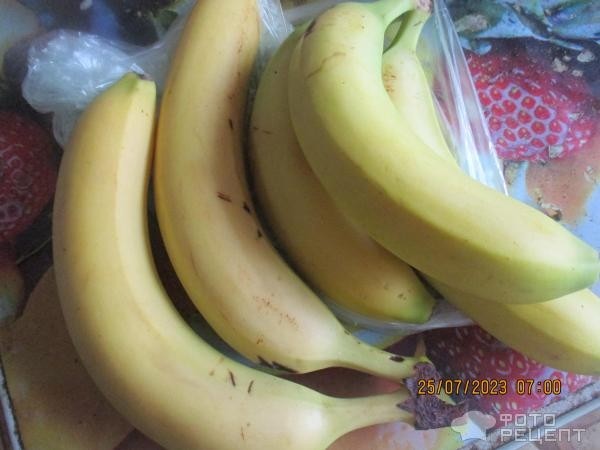 Рецепт: Смородиновый десерт - с бананом и апельсином