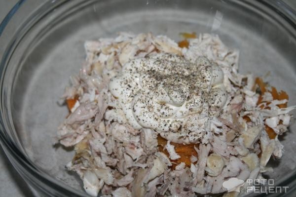Рецепт: Салат с корнем сельдерея - с курицей и шампиньонами