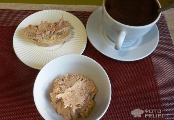 Рецепт: Намазка из горбуши - Быстро и очень вкусно на завтрак.