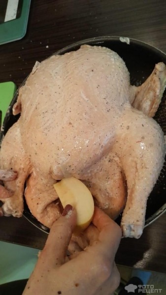 Рецепт: Запеченая курица - С яблоками