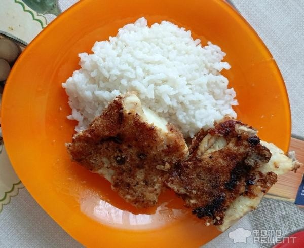 Рецепт: Жареное филе минтая - в льезоне и сухарях.
