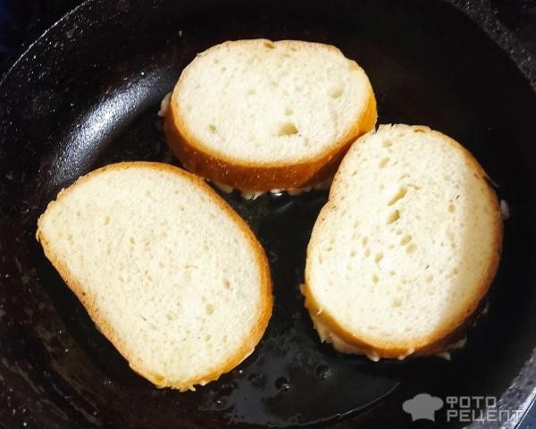 Рецепт: Бутерброды с луком - Поверьте, это очень вкусно!