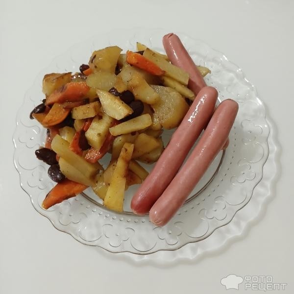 Рецепт: Картофель с луком, морковкой и фасолью жареная на сковороде - Оригинальный рецепт вкусного жареного картофеля