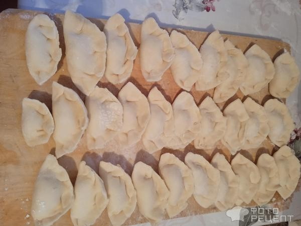 Рецепт: Вареники с картошкой и обжаренным луком - Ставропольские вареники: сытный ужин для всей семьи за три копейки