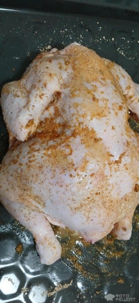 Рецепт: Цыпленок запеченный в сметанном соусе - В томатно-сметанном соусе, с приправой Maggi на второе для курочки