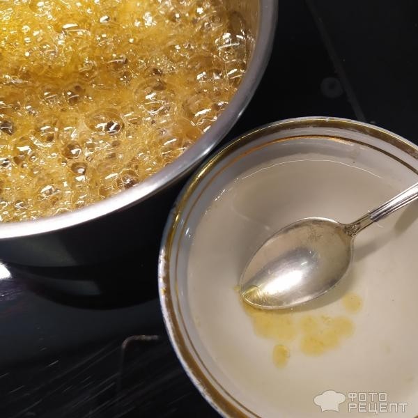 Рецепт: Десерт "Чак-чак" - десерт, который любят все, мед, орехи, вкусно, по-домашнему...